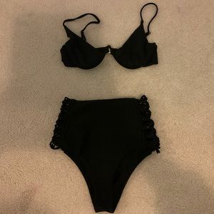 Black bikini set